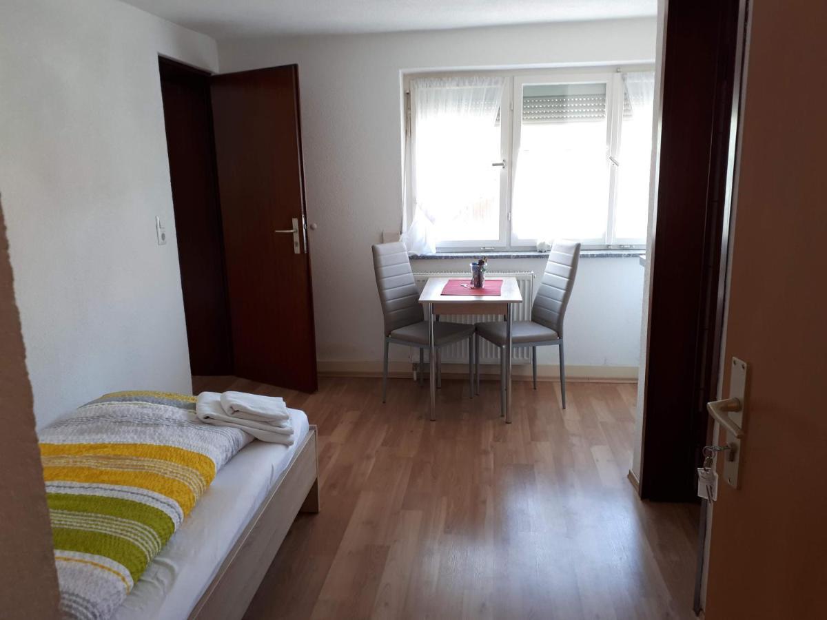Neu renovierte Monteurzimmer an der B27 Rottweil Balingen Exterior foto